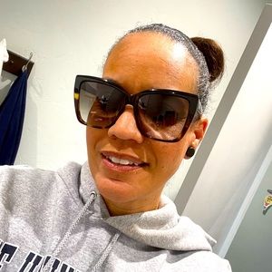 Meet your Posher, Sha